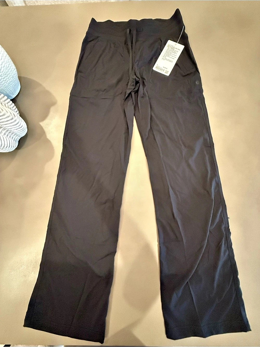 Lululemon DANCE STUDIO Mid-Rise Pant 'Reglular Wide Leg Black Size 6 NWT